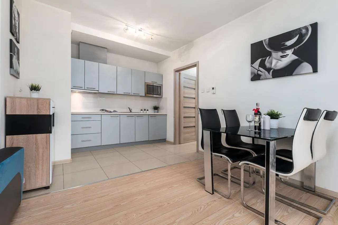 Al Krakowska 291A By Homeprime وارسو شقة